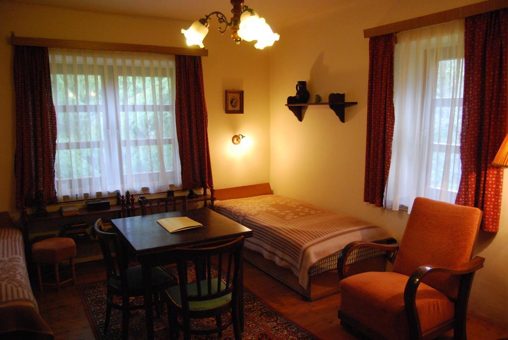 Boroka Apartmanhazak - Oereghaz Velem Cameră foto
