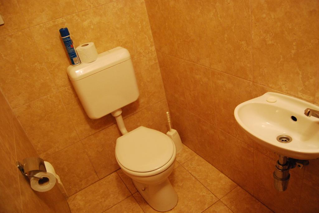 Boroka Apartmanhazak - Oereghaz Velem Cameră foto